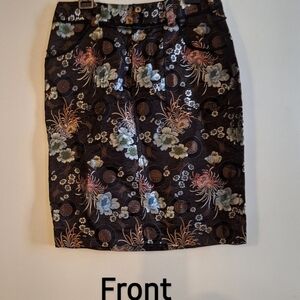 NWOT Mary Lucille Elegant Embroided Silk Rayon Black Pencil Skirt